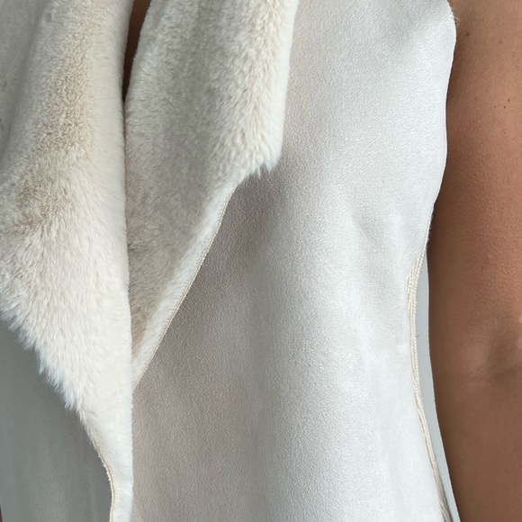 Cream fur vest - Picture 4 of 4